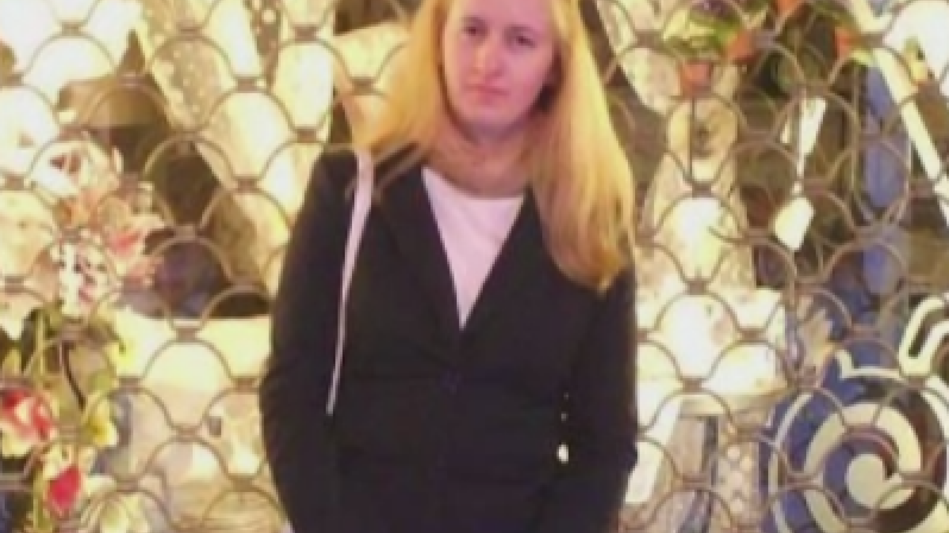 Moarte suspecta in Botosani. O tanara a fost gasita fara viata in casa parintilor ei, dupa ce a lasat mai multe bilete