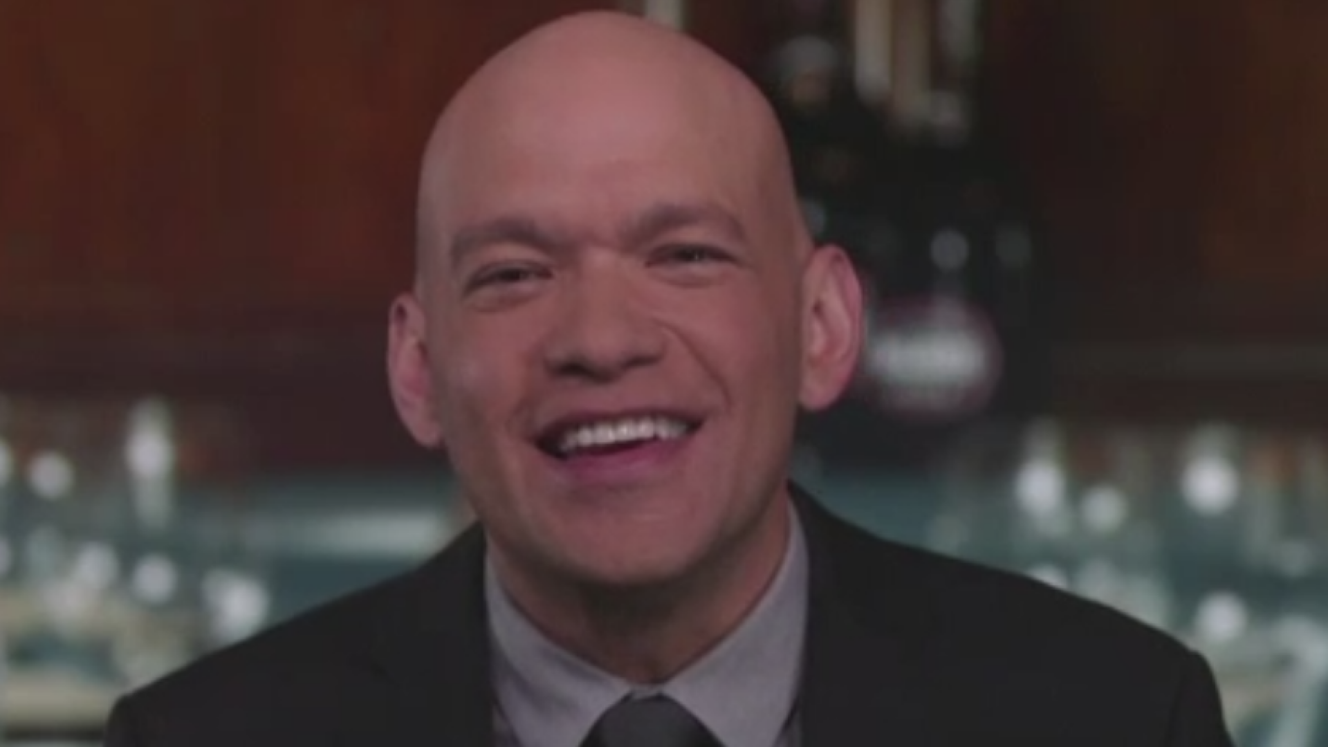 Un ospatar de la Hollywood a fost cel care a mijlocit duelul dintre Floyd Mayweather si Manny Pacquaio. Cum a fost posibil