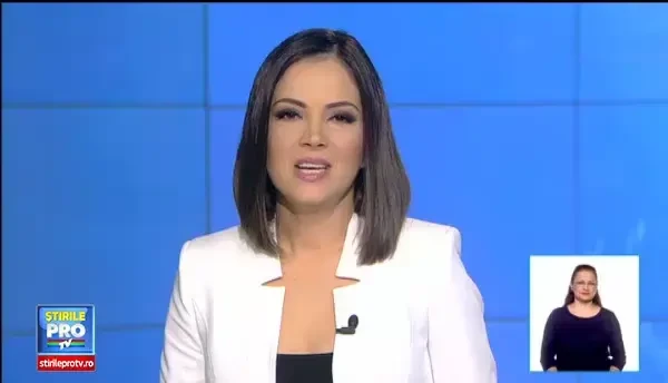 Parada impresionanta de 1 Mai, la Moscova. 140.000 de oameni au defilat in Piata Rosie si au strigat lozinci anti-fasciste