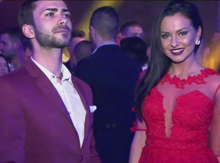 Cluburile din Mamaia, pline de turisti imbracati "la patru ace". Cum s-a pregatit o tanara pentru 1 Mai: "Mi-am pus gene"