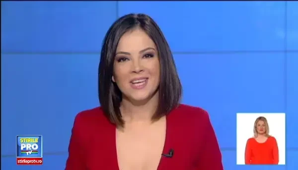 Cluburile din Mamaia, pline de turisti imbracati