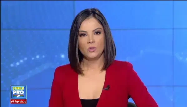 Casa din Voluntari cuprinsa de flacari in timpul unui priveghi. Sicriul a fost scos din casa in ultimul moment