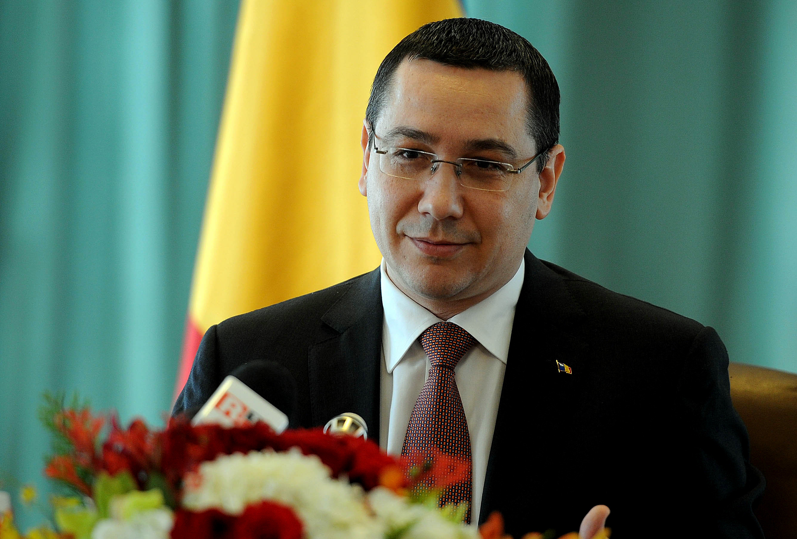 "Razboi" intre palate. Iohannis, nervos din cauza "insinuarilor" lui Ponta despre traficul de influenta: "Este foarte grav"