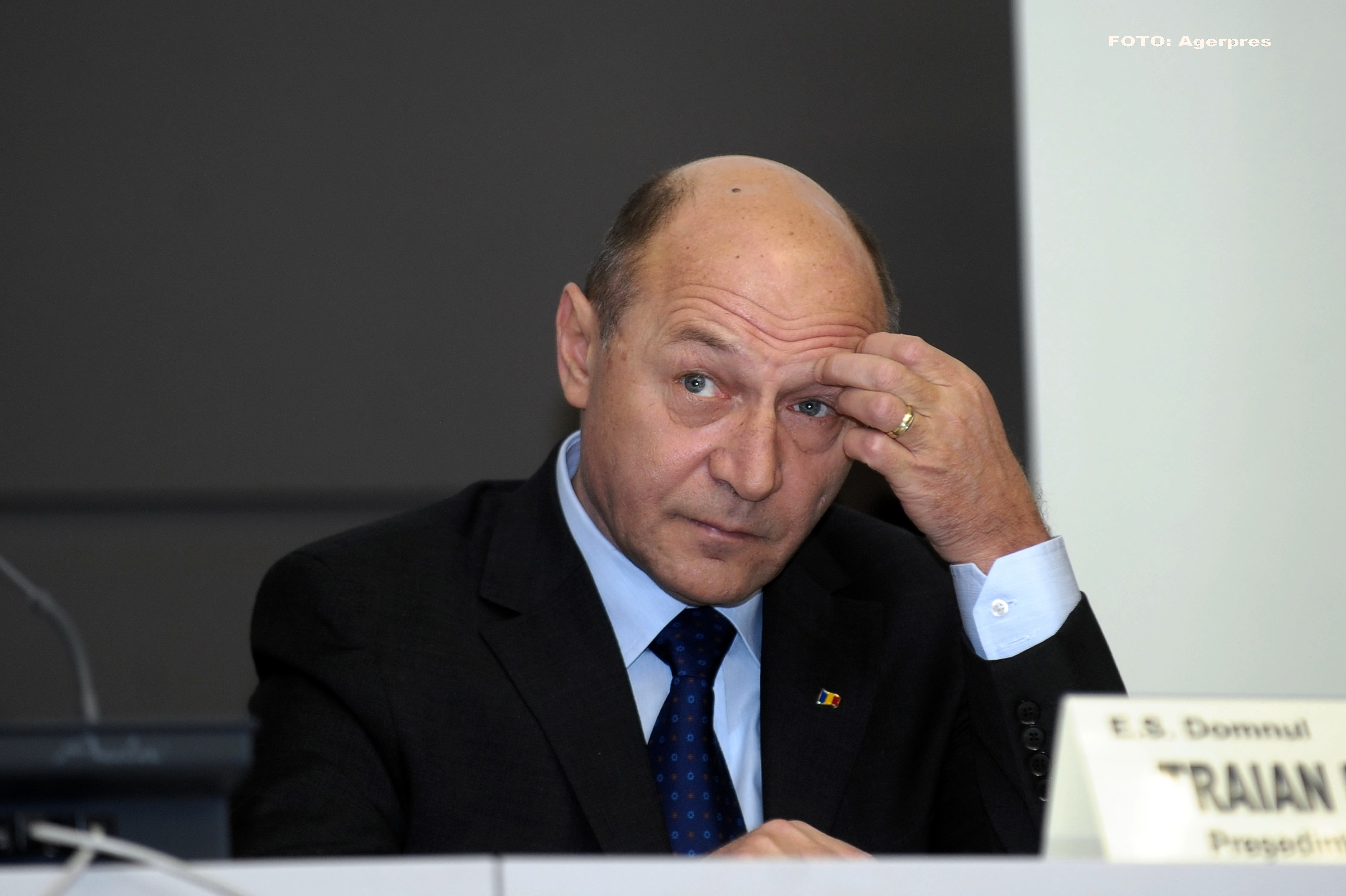 Basescu intervine in scandalul presedinte-premier: "Ca orice ticalos, Ponta incearca sa arunce mortul la Cotroceni"