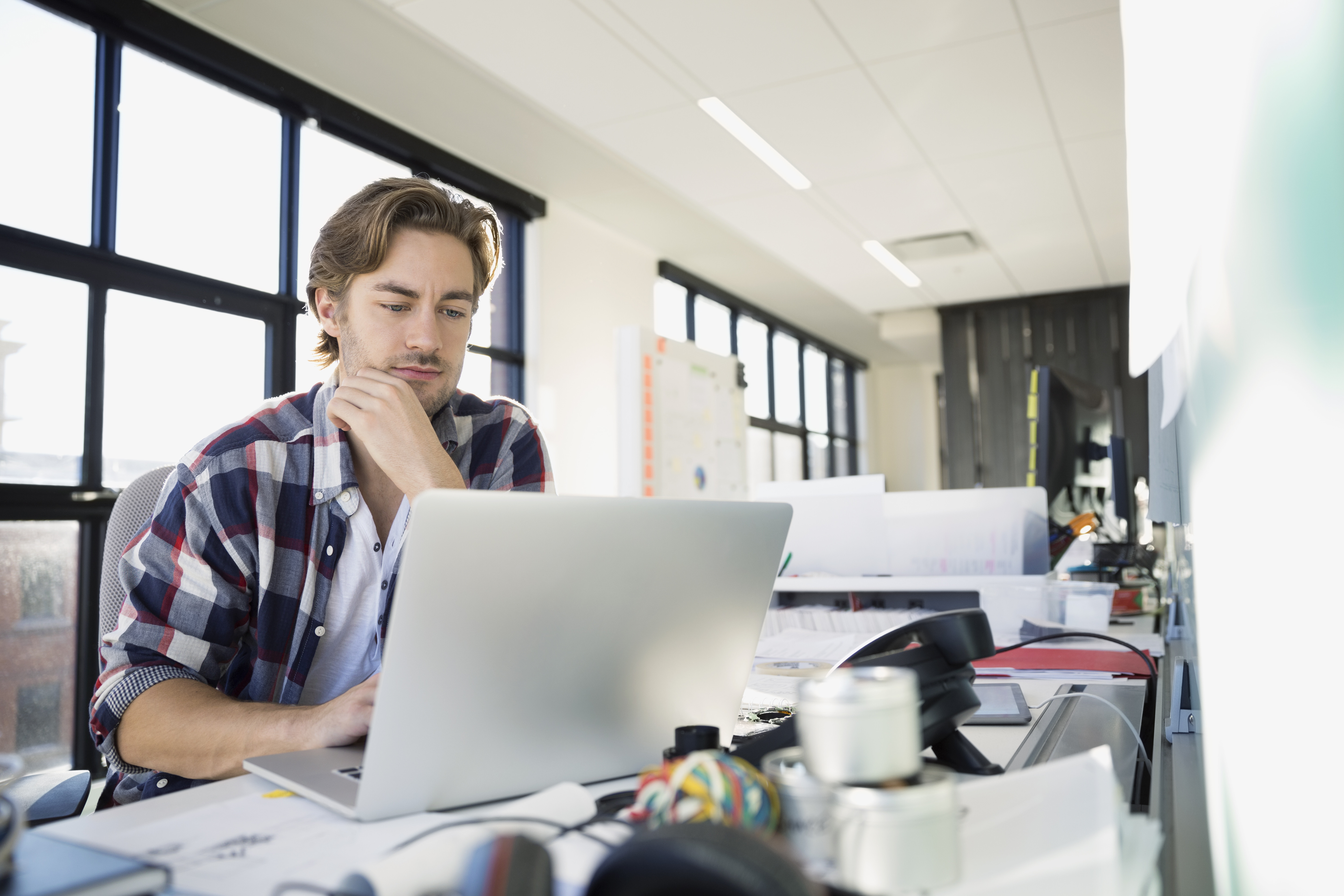 DADBOD, noua tipologie masculina care face furori pe internet. In categorie au fost inclusi si actori celebri