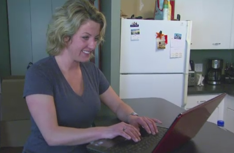 O mama din SUA a recunoscut ca si-a neglijat sotul si copiii pentru a sta pe Facebook. Barbatul a cerut in final divortul