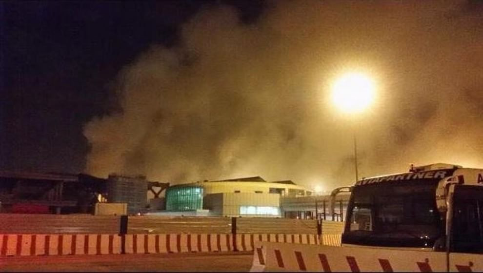 Principalul aeroport din Roma, afectat de un incendiu puternic. Activitatea se reia treptat dupa ce cursele au fost anulate