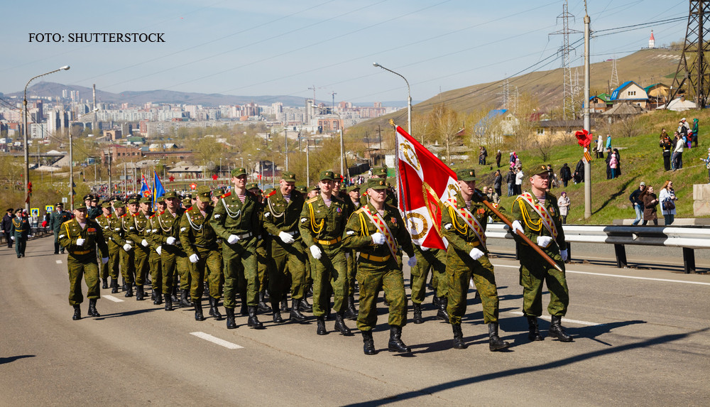 Parada de Ziua Victoriei in Rusia cu Putin si Steven Seagal. GALERIE FOTO: Noile arme ale Kremlinului, prezentate in premiera