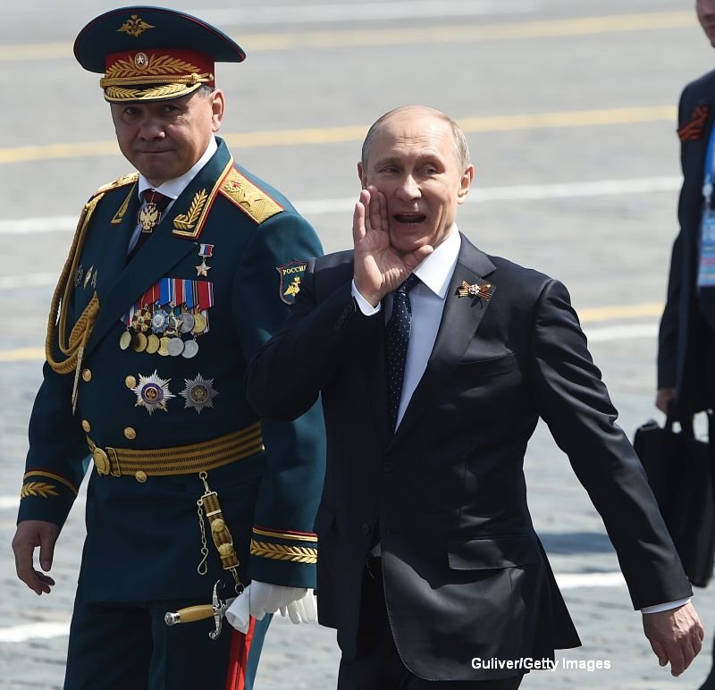 Vladimir Putin in timpul paradei din Moscova