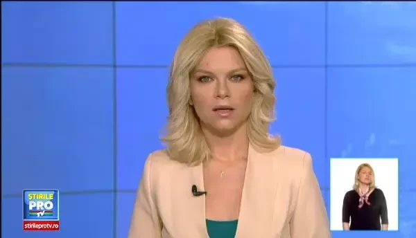 Doi copii erau sa arda de vii din cauza unei sobe improvizate. Casa a luat foc in vreme ce mama lor plecase dupa apa