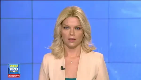 Accident aviatic soldat cu 4 morti in SUA. O aeronava de mici dimensiuni s-a prabusit pe o autostrada