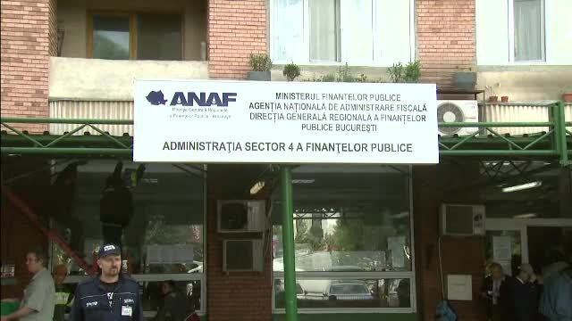 Au incasat 9 lei, insa trebuie sa dea inapoi 468. Situatia absurda in care se afla mii de romani, din cauza unei legi strambe