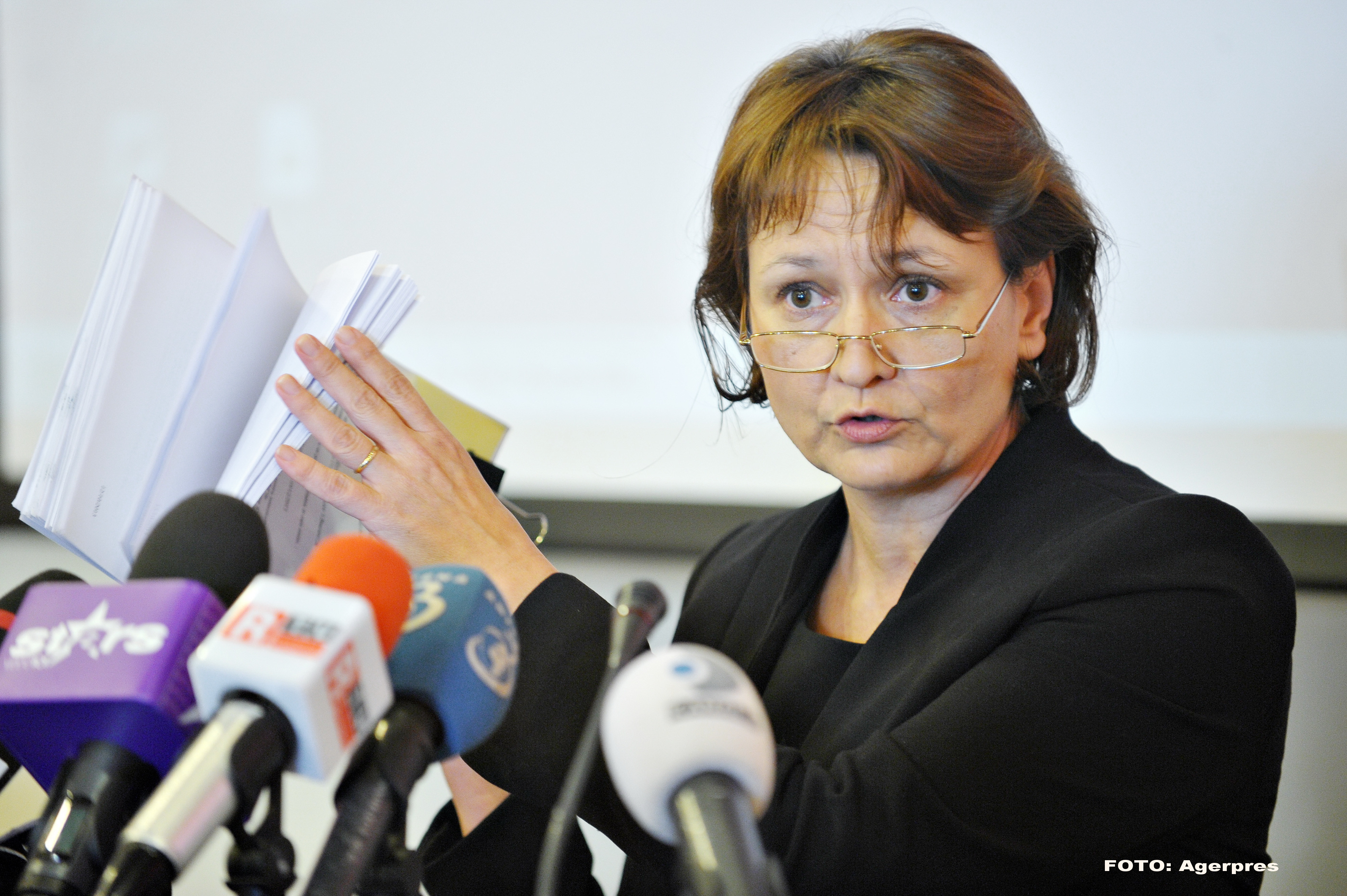 Sefa CNA, prinsa in corzi de DNA. Procurorii au pus sechestru pe averea Laurei Georgescu si au extins urmarirea penala