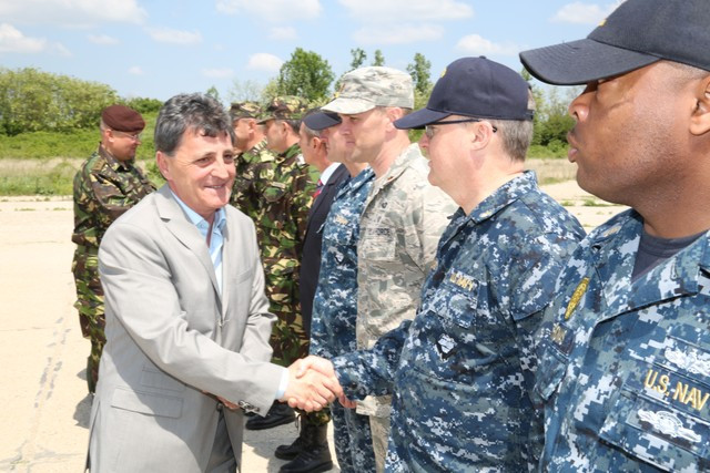 Dusa anunta ca baza de la Deveselu va fi operationala in toamna acestui an. Cat va cheltui MApN pentru lucrarile din Olt