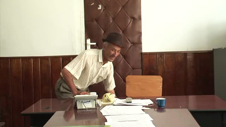 "INSTINCT de PRIMAR" intr-un sat din Dolj. Un consilier local se plange ca edilul l-a abuzat sexual saptamanal vreme de 2 ani