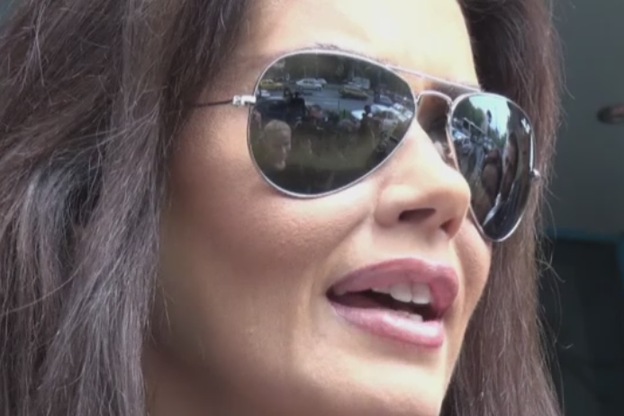 Oana Zavoranu face inventarul averii lasate de mama ei. Suma uriasa pe care trebuie sa o plateasca pentru a primi mostenirea