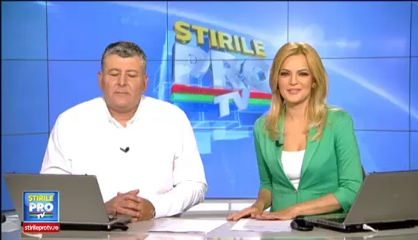 Scene incredibile intr-un mall din Hong Kong. Un porc mistret a cazut din tavan, iar intreaga scena a fost filmata