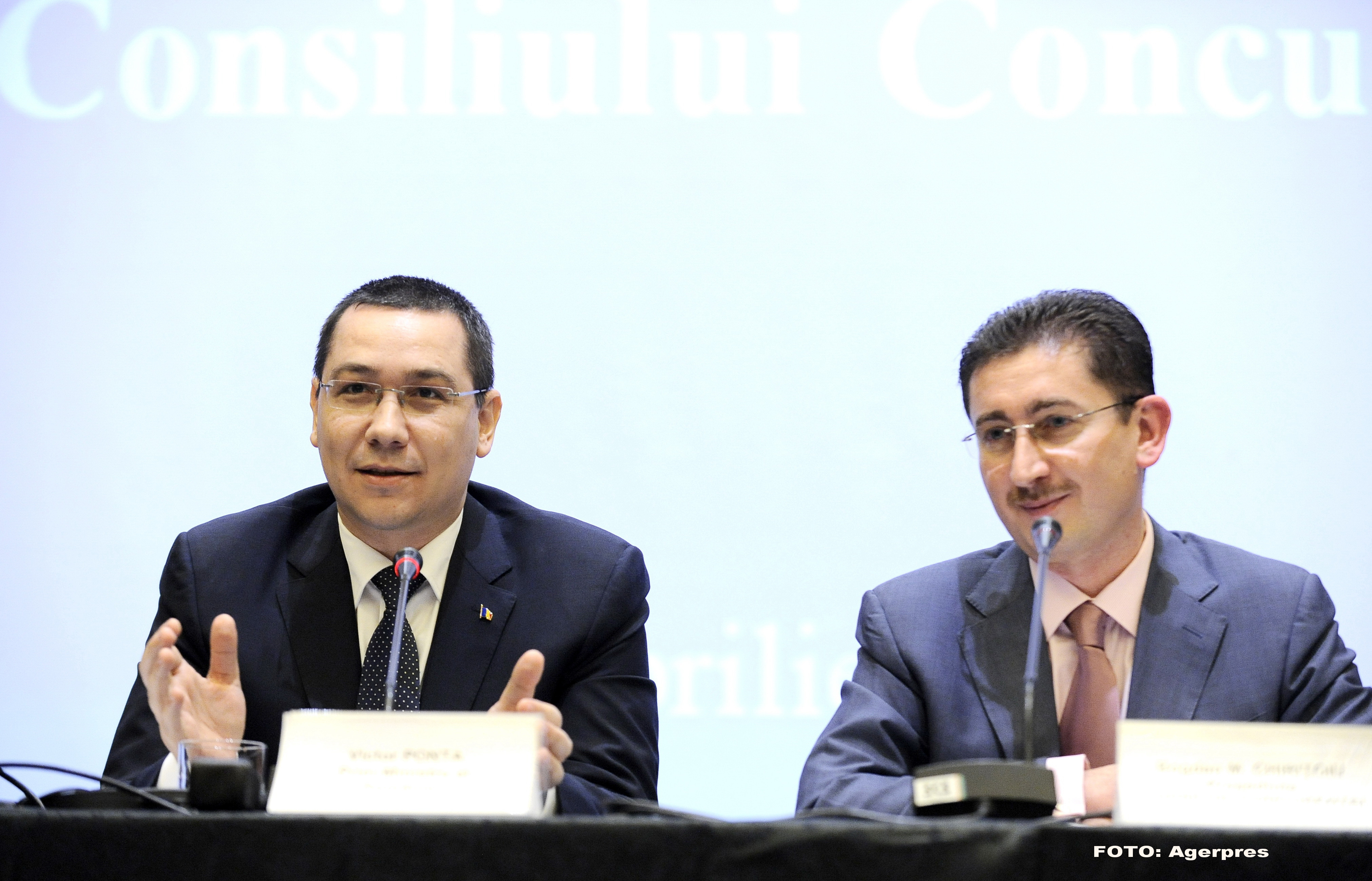 Victor Ponta si Bogdan Chiritoiu - AGERPRES