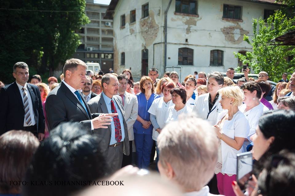 Klaus Iohannis la Institutul Cantacuzino