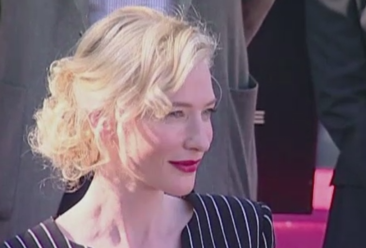 Actrita Cate Blanchett sugereaza ca ar fi avut relatii cu femei. Dezvaluirile vedetei odata cu lansarea unui nou film