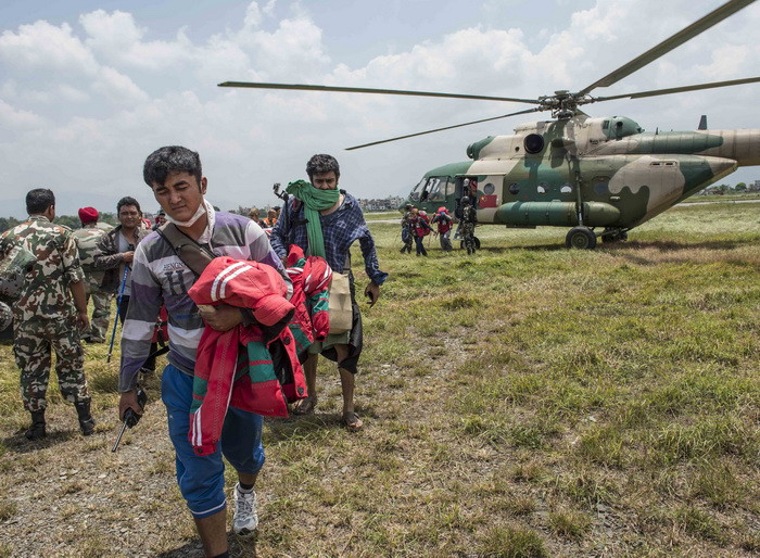 Armata a recuperat cadavrele celor opt persoane aflate la bordul elicopterului militar american prabusit in Nepal