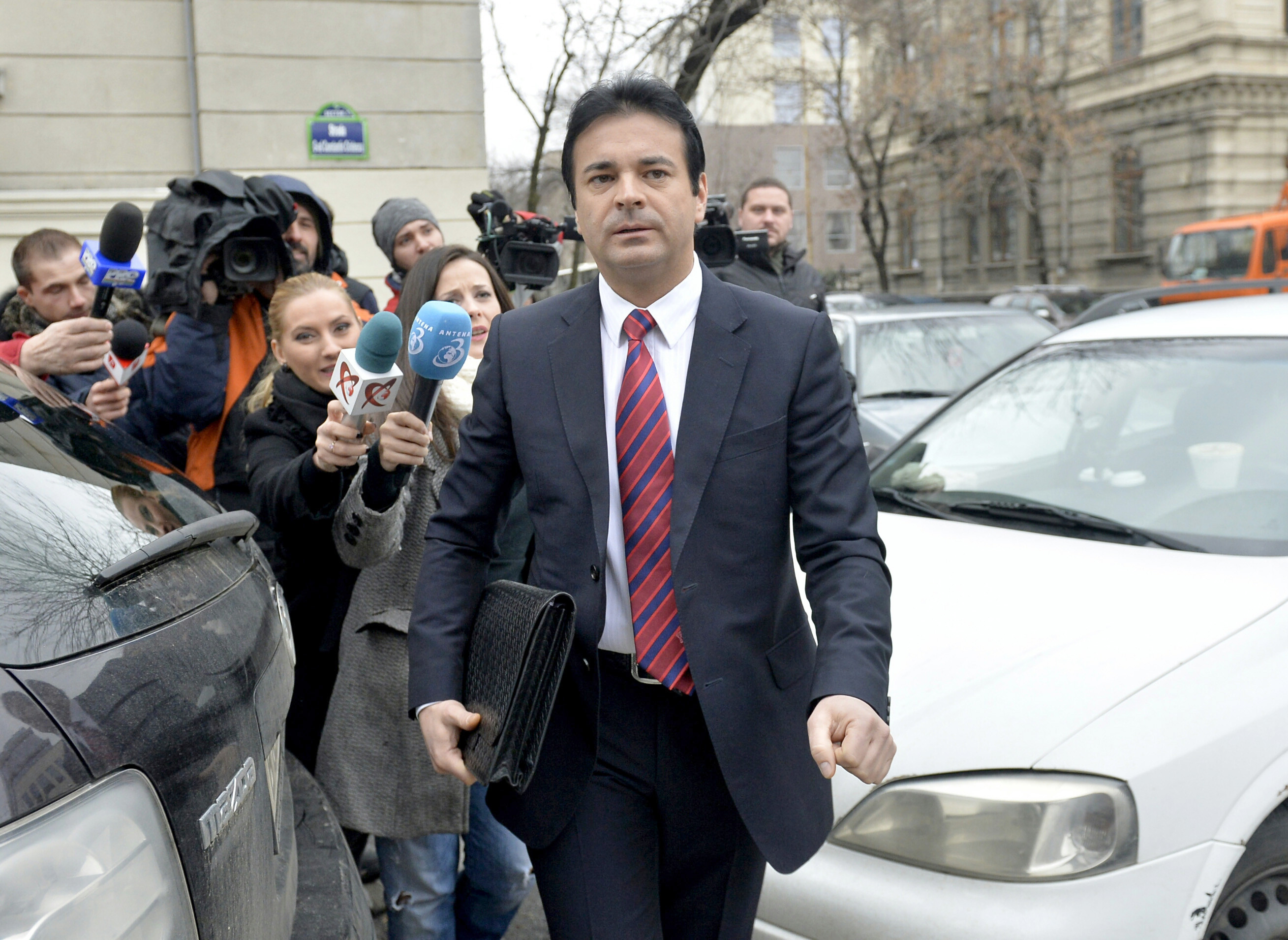 William Brinza, sub control judiciar. Fostul deputat e acuzat de evaziune fiscala si legaturi cu un grup infractional