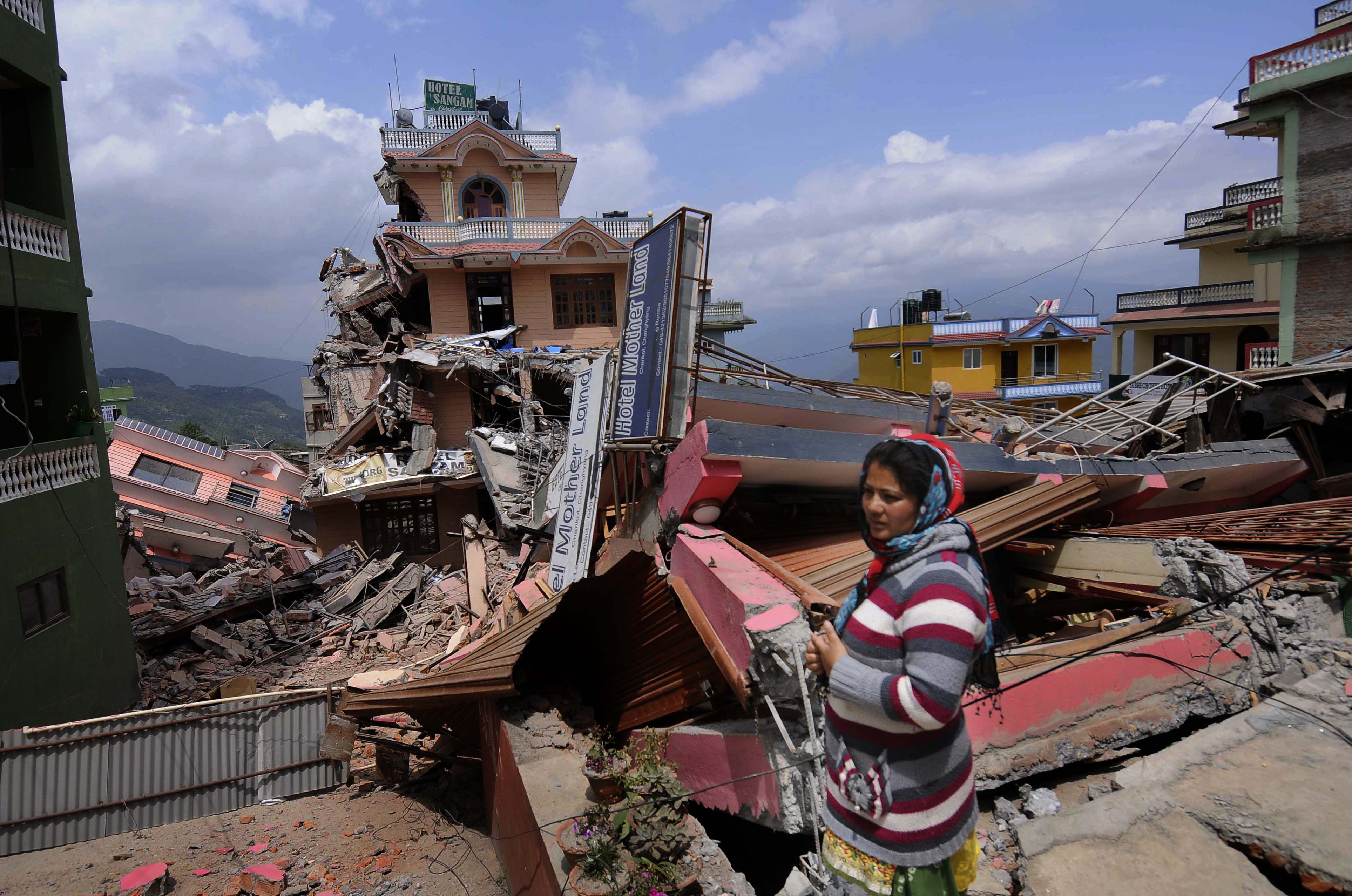 Bilantul noului cutremur din Nepal: peste 125 de morti si 2.500 de raniti. Primul ministru: "Nu eram pregatiti"