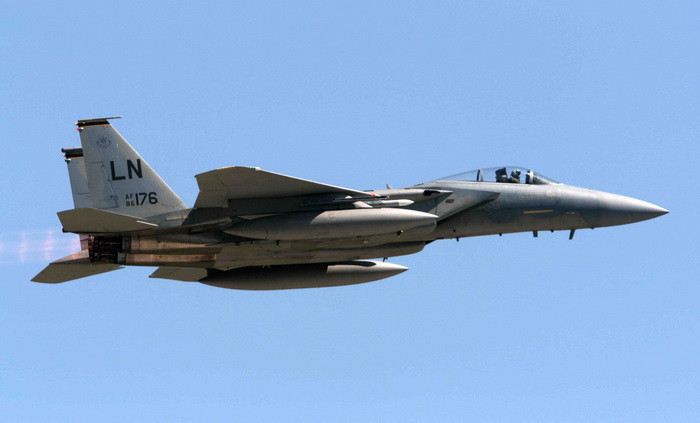 Marea Britanie a trimis avioane de lupta Typhoon pentru a intercepta doua bombardiere rusesti