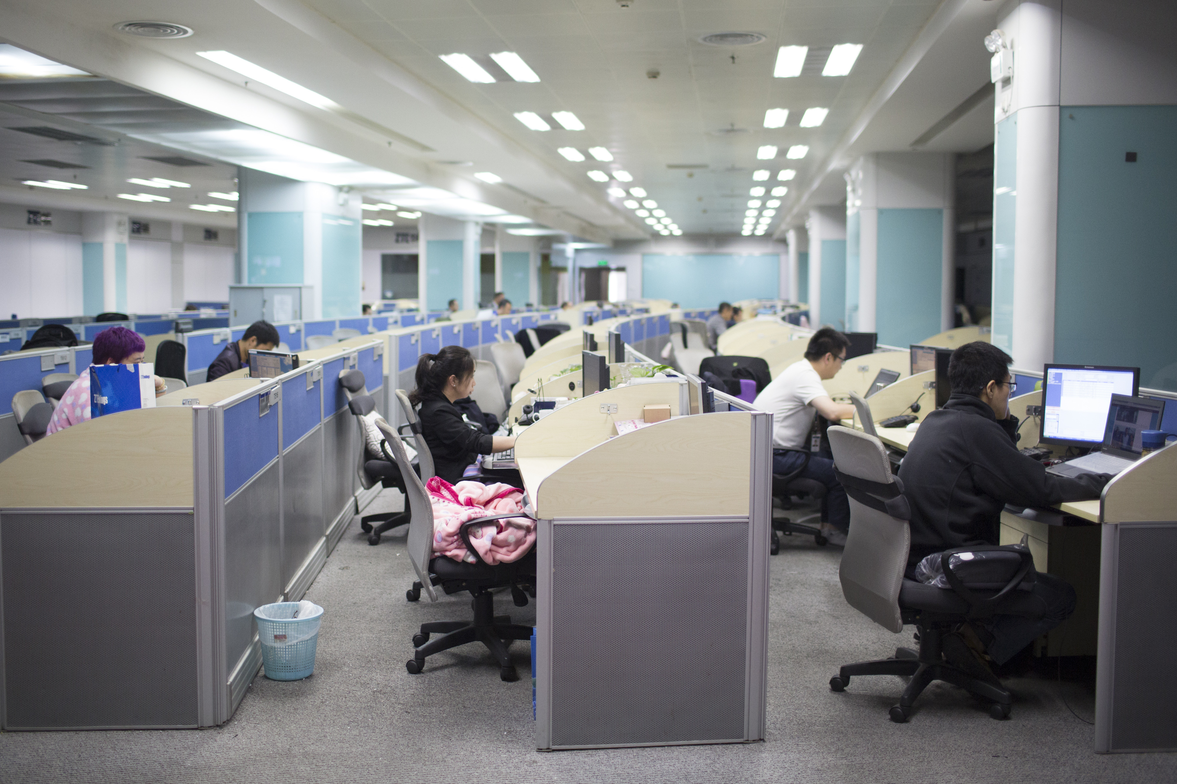 Romania, printre tarile din UE cu cel mai lung program saptamanal de lucru. Tara care se afla la extrema cealalta