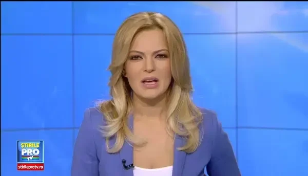 Ce au facut doi functionari de la pompe funebre in timp ce transportau trupul unui militar veteran.Au fost concediati imediat