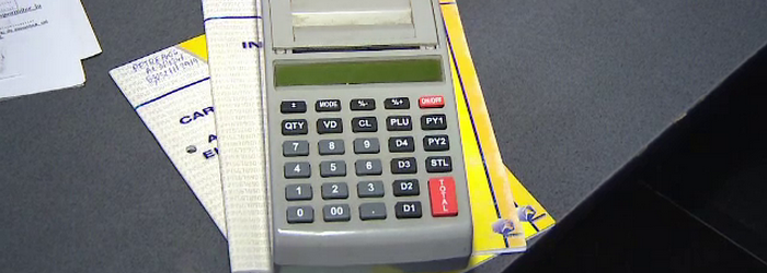 Guvernul renunta la impozitarea bacsisului dupa doar o saptamana. Cum isi recupereaza banii firmele sanctionate de ANAF