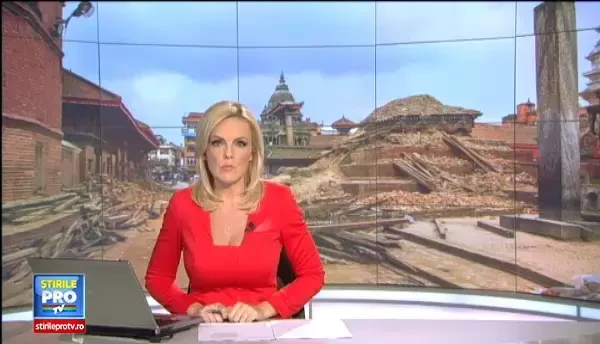 Reportaj ProTV la Templul din Kathmandu. Singura salvare cand totul e una cu pamantul: Daca pierzi speranta, pierzi tot!