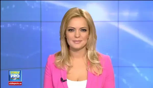 Festivalul Luminii a transformat parcurile din Bucuresti si Timisoara. Cum arata strada luminata de 10.000 de lumanari