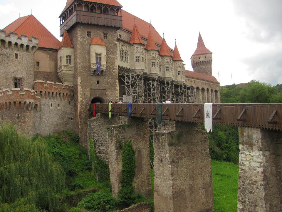 "O tara ingrozitoare, unde nu ai ce sa vezi". Motivele pentru care strainii nu trebuie sa viziteze Romania