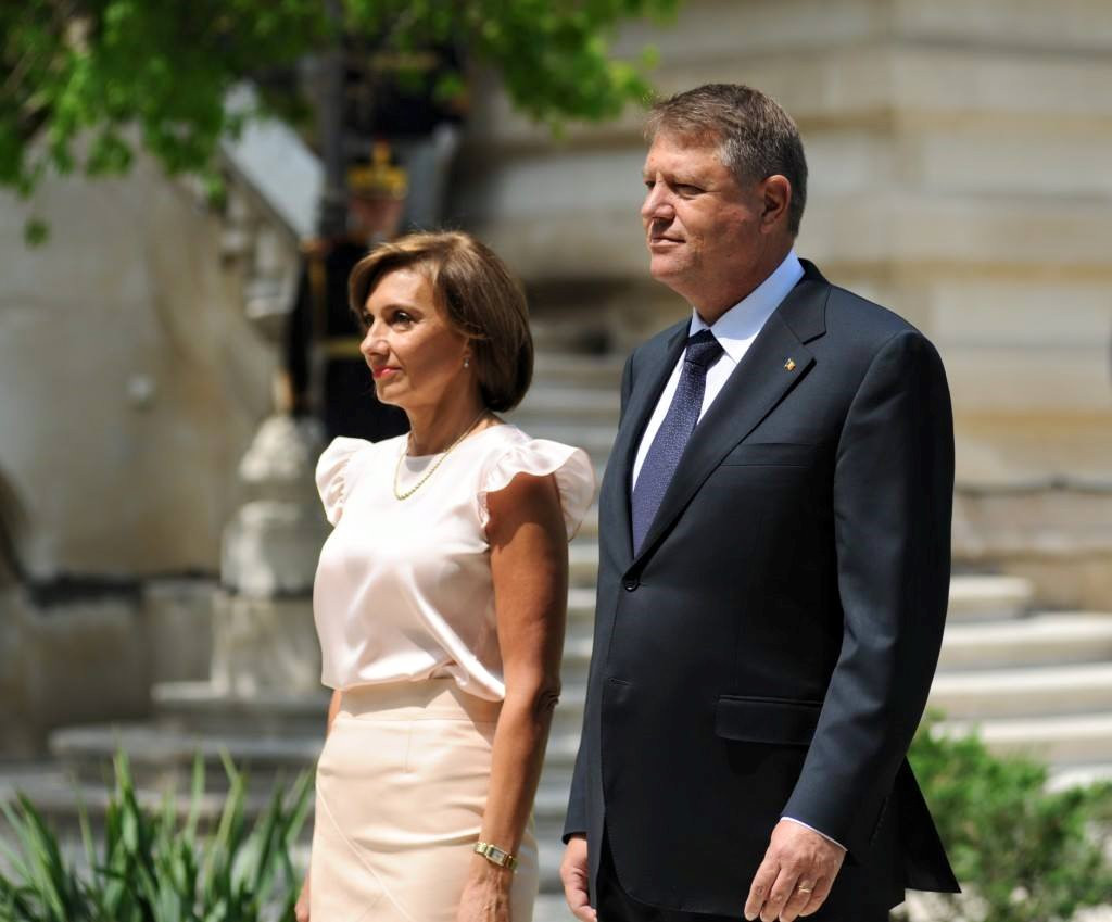 Ce cred romanii despre Carmen Iohannis si ce ii recomanda sa faca in calitate de prima doamna