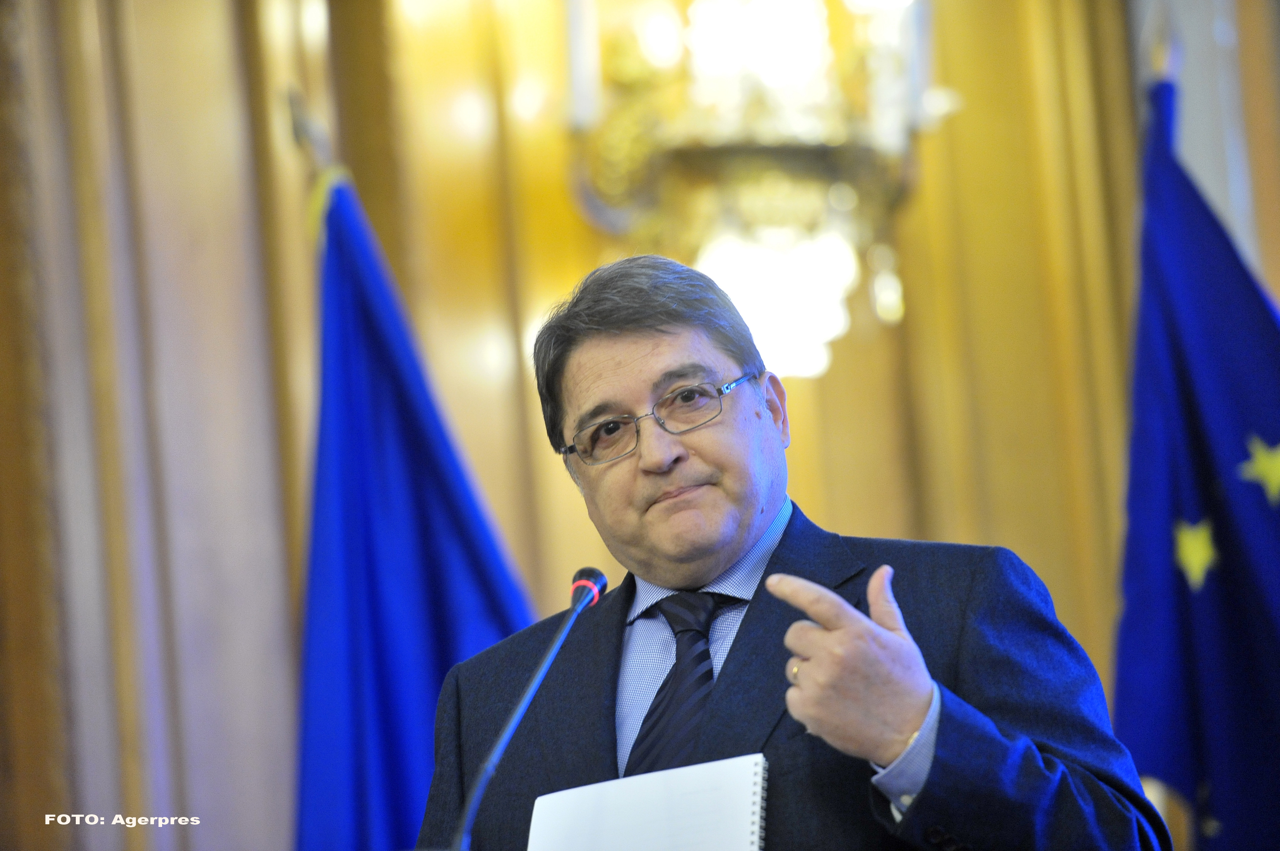 Răspunsul dat de ministrul de Externe, Emil Hurezeanu, după ce a fost întrebat de ce se vrea demiterea sa