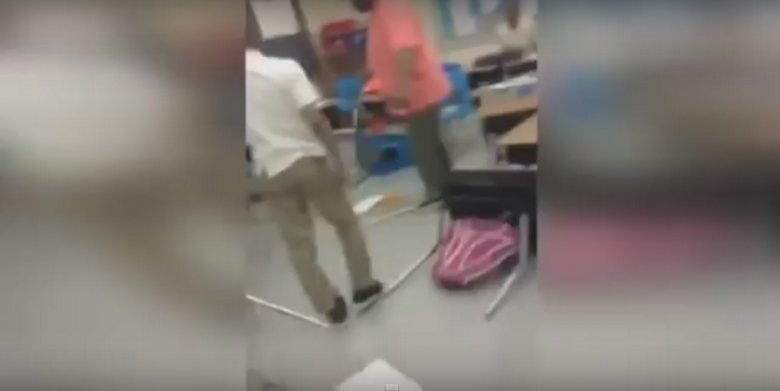 Scene revoltatoare in SUA. Un profesor suplinitor isi disciplineaza elevii lovindu-i cu cureaua