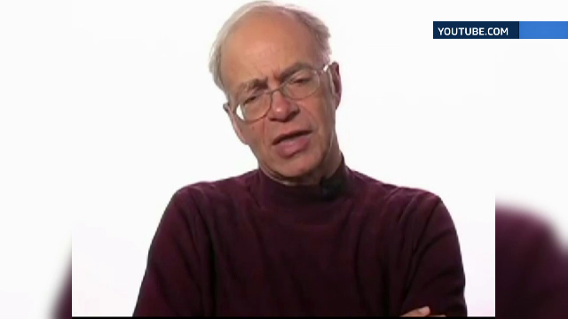 Peter Singer, un filosof australian, va primi titlul Doctor Honoris Causa. Ideile sale au starnit controverse internationale