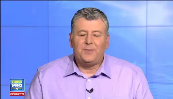 Festivitati pe strazile Sibiului. Peste 2.500 de tineri au sarbatorit terminarea facultatii si finalul studentiei