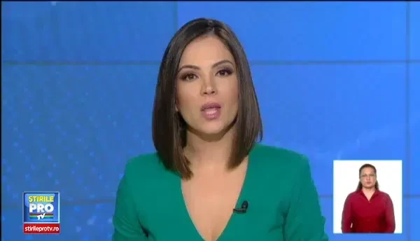 Incident terifiant, surprins de camere. Doi oameni au murit dupa ce un zid s-a prabusit peste mai multi pietoni