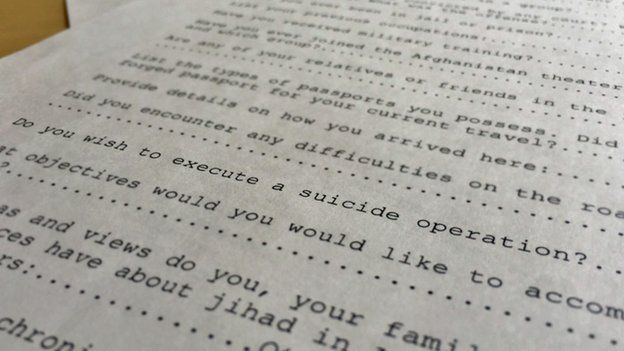 "Vreti sa comiteti un atentat sinucigas?" Cum arata formularul de aplicatie pentru un loc in gruparea Al-Qaeda