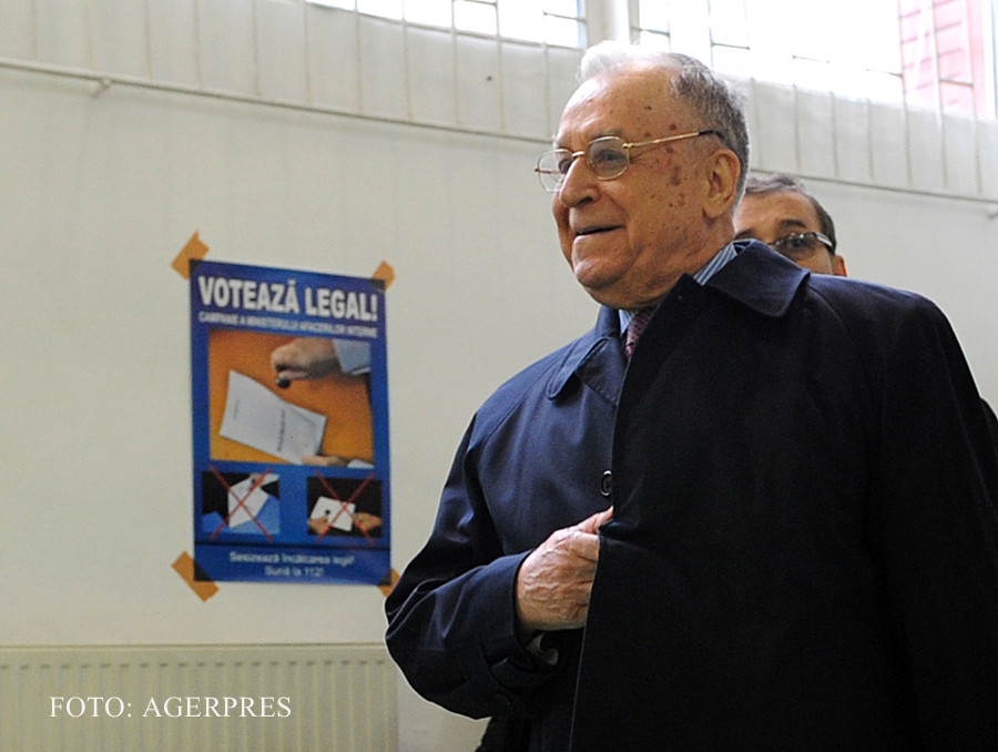 Ion Iliescu raspunde pe blog la acuzatia ca ar fi bolsevic. "Un discurs aproape fascist"