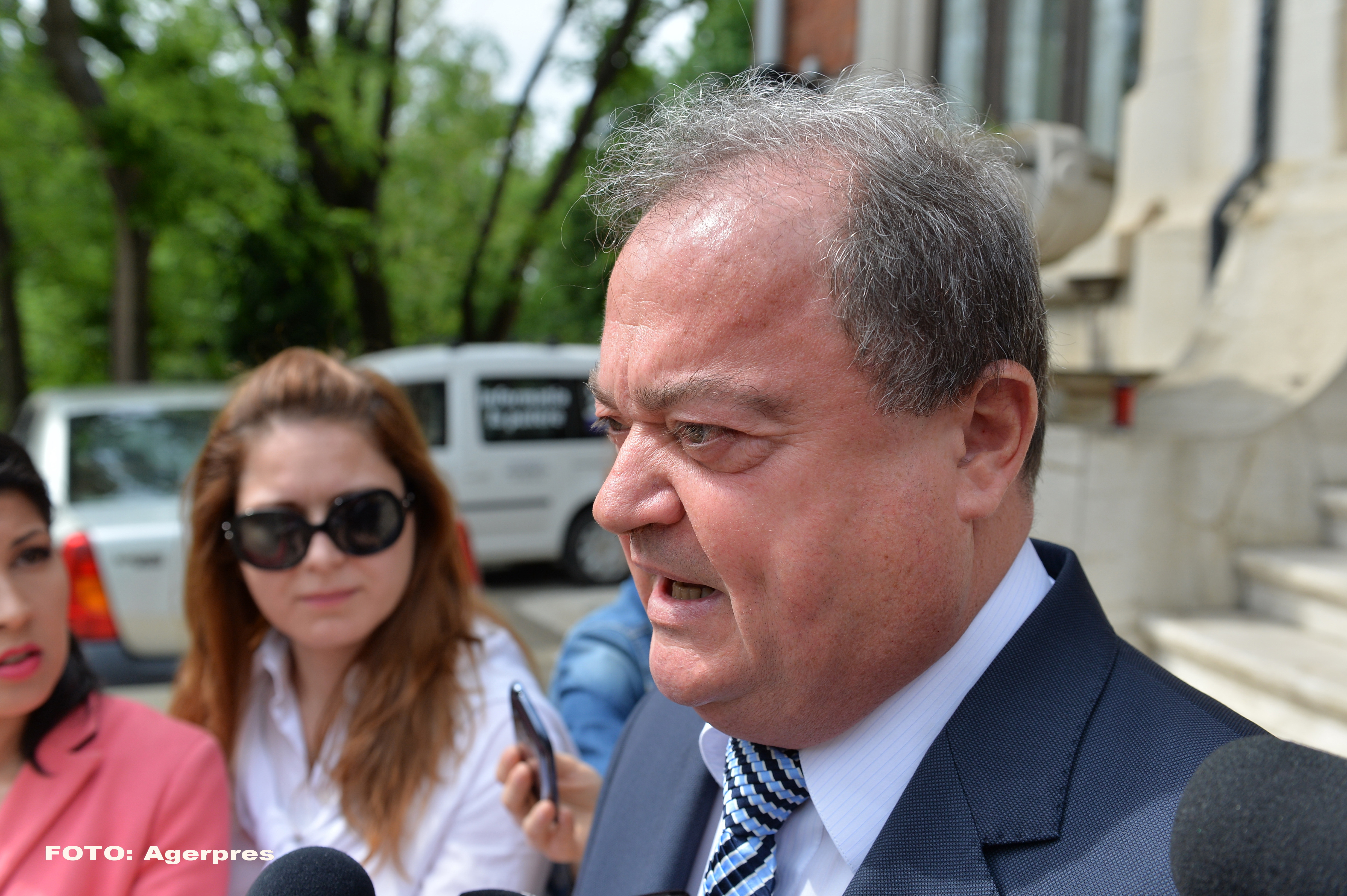 Blaga se apara din nou, dupa "atacul" Valcov: "Probabil, vrea sa scape ca si altii de pedeapsa sau de o parte din pedeapsa"