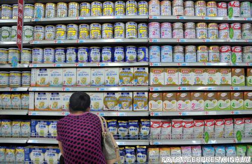 Franta obliga supermarket-urile mari sa doneze alimentele nevandute