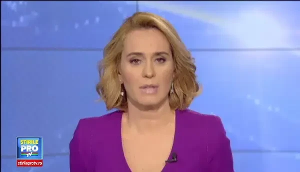 Dupa 35 de ore petrecute pe acoperisul unui bloc de opt etaje de pe Calea Victoriei, o femeie a decis sa isi puna capat zilelor