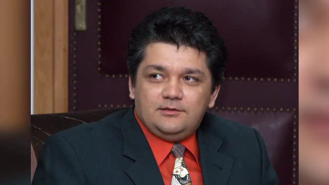 Surse DNA: Procurorul Crisu a vrut sa fuga cu masina dupa ce a primit mita, insa a fost blocat