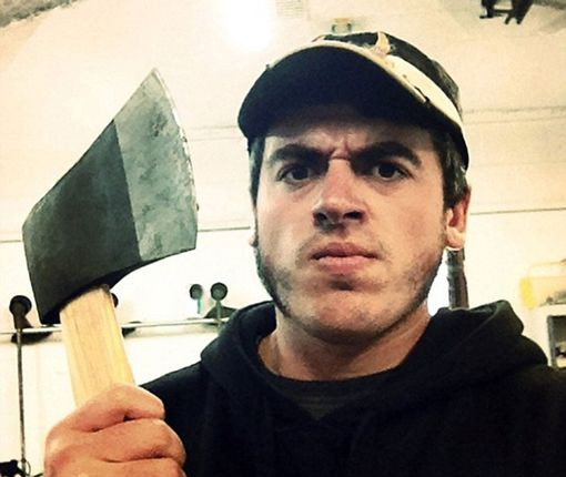 Un tanar britanic si-a omorat familia, apoi a disparut de acasa. Ce au descoperit politstii pe pagina lui de Facebook