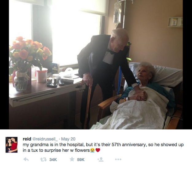 Gestul impresionant al unui batran, la aniversarea a 57 de ani de casnicie. Ce a facut pentru sotia sa internata in spital