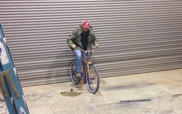 Nimeni nu a reusit sa mearga pe aceasta bicicleta. Motivul este de-a dreptul banal