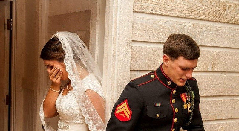 Adevarul din spatele imaginii care a induiosat America: "M-am rugat pentru sotia mea"